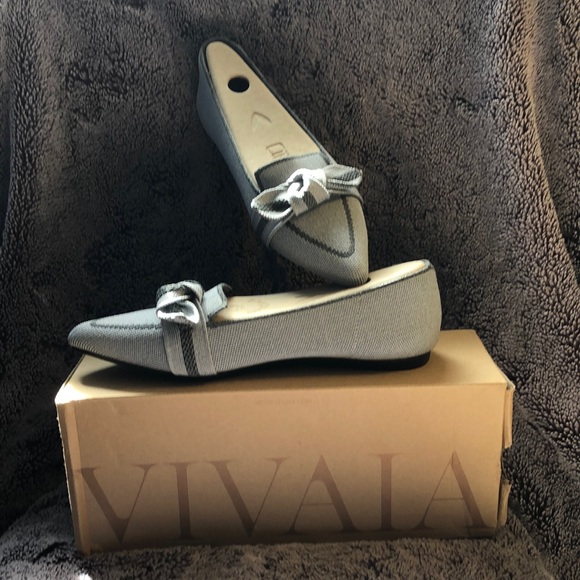 vivaia Shoes - Vivaia Women's Elegant Gray Flats with Bow Detail